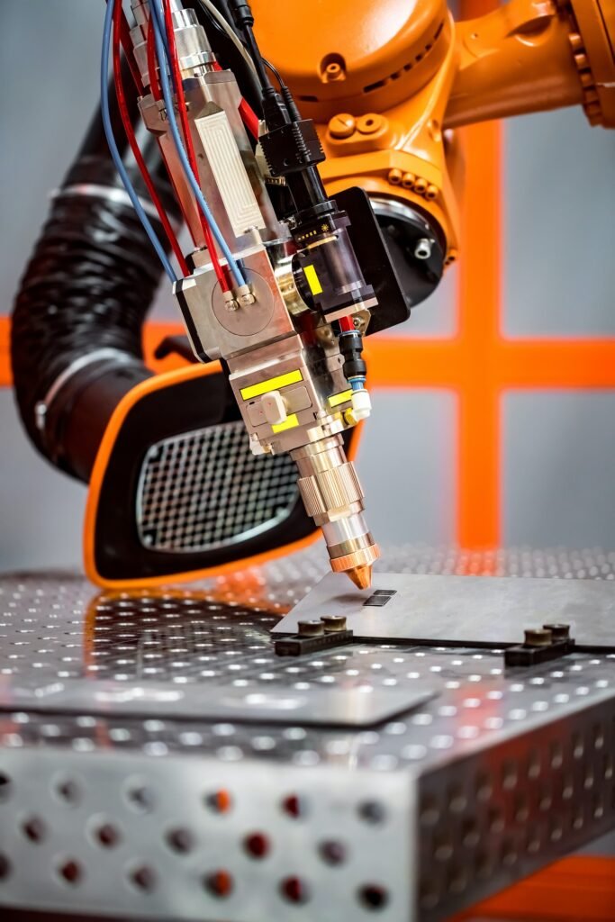 fibre-laser-robotic-remote-cutting-system